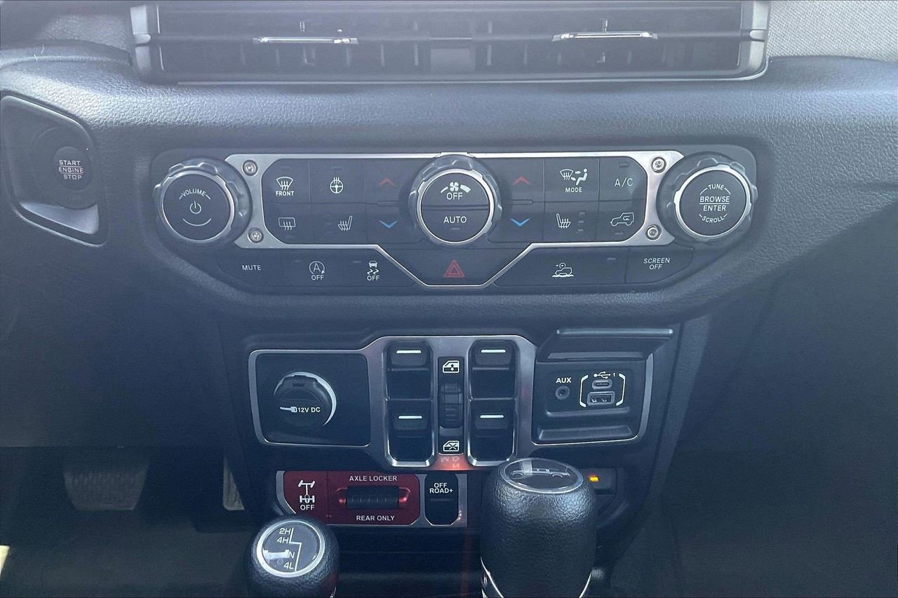 Certified 2024 Jeep Gladiator Mojave AWD/4WD image 18