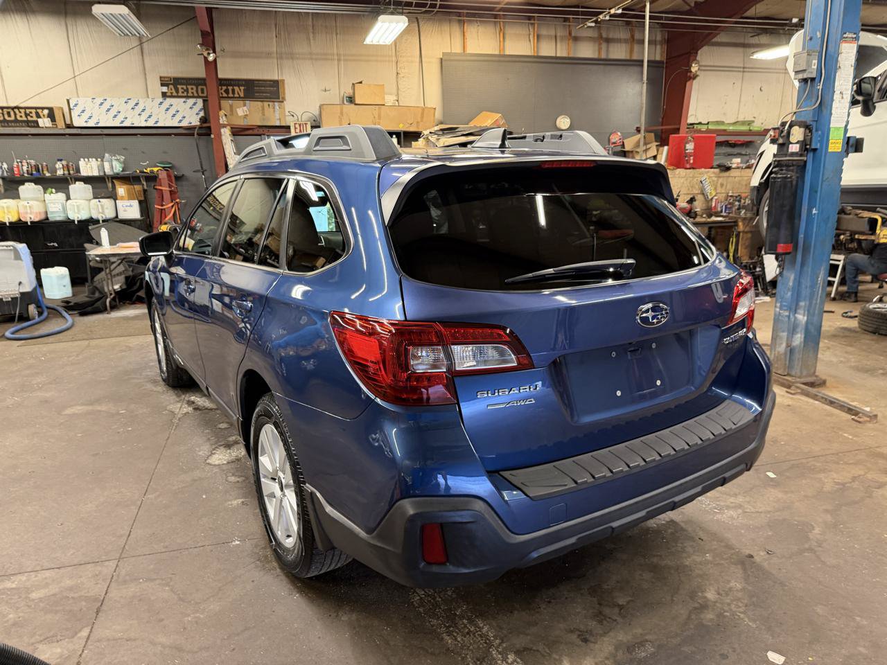 Used 2019 Subaru Outback 2.5i Premium w/ Popular Package #2 AWD/4WD image 6