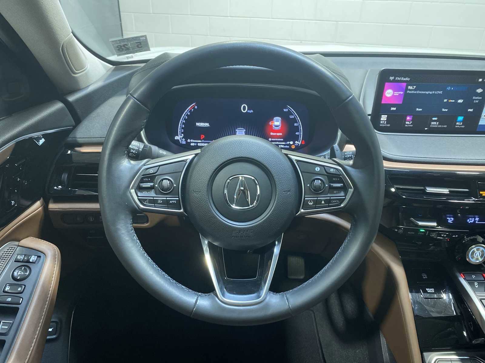 Certified 2023 Acura MDX SH-AWD w/ Technology Package image 15