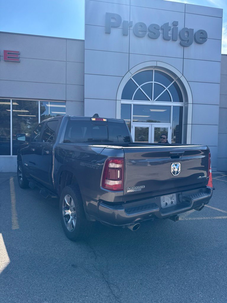 Used 2023 RAM 1500 Laramie AWD/4WD image 3