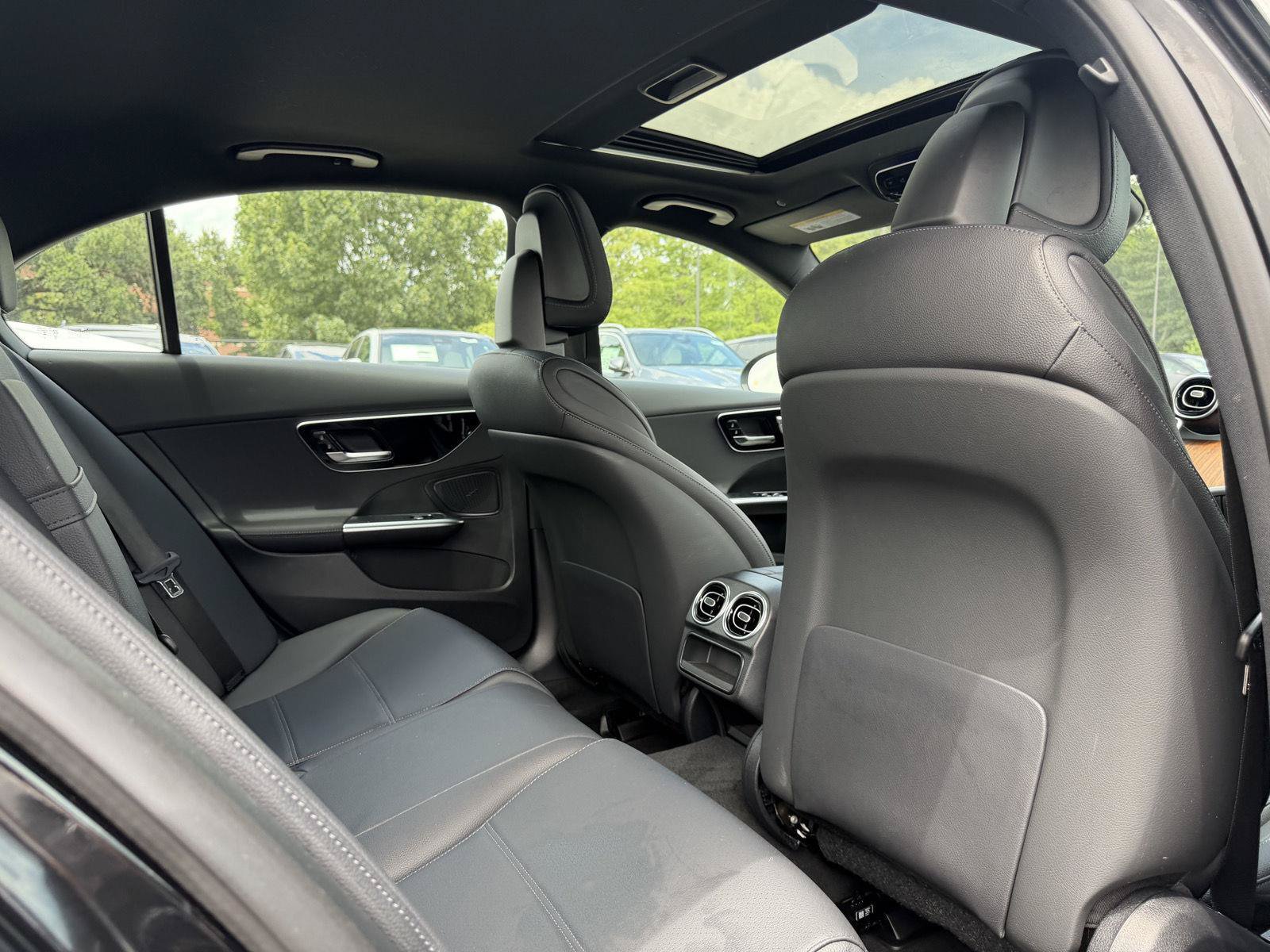Certified 2025 Mercedes-Benz C 300 4MATIC Sedan image 29