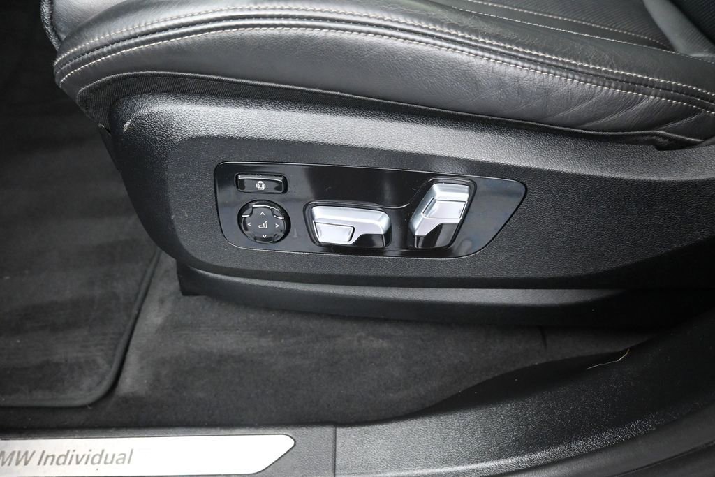 Used 2019 BMW X7 xDrive50i w/ Premium Package AWD/4WD image 28