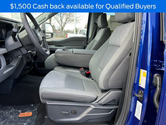New 2026 Ford F250 XLT w/ XLT Premium Package image 3