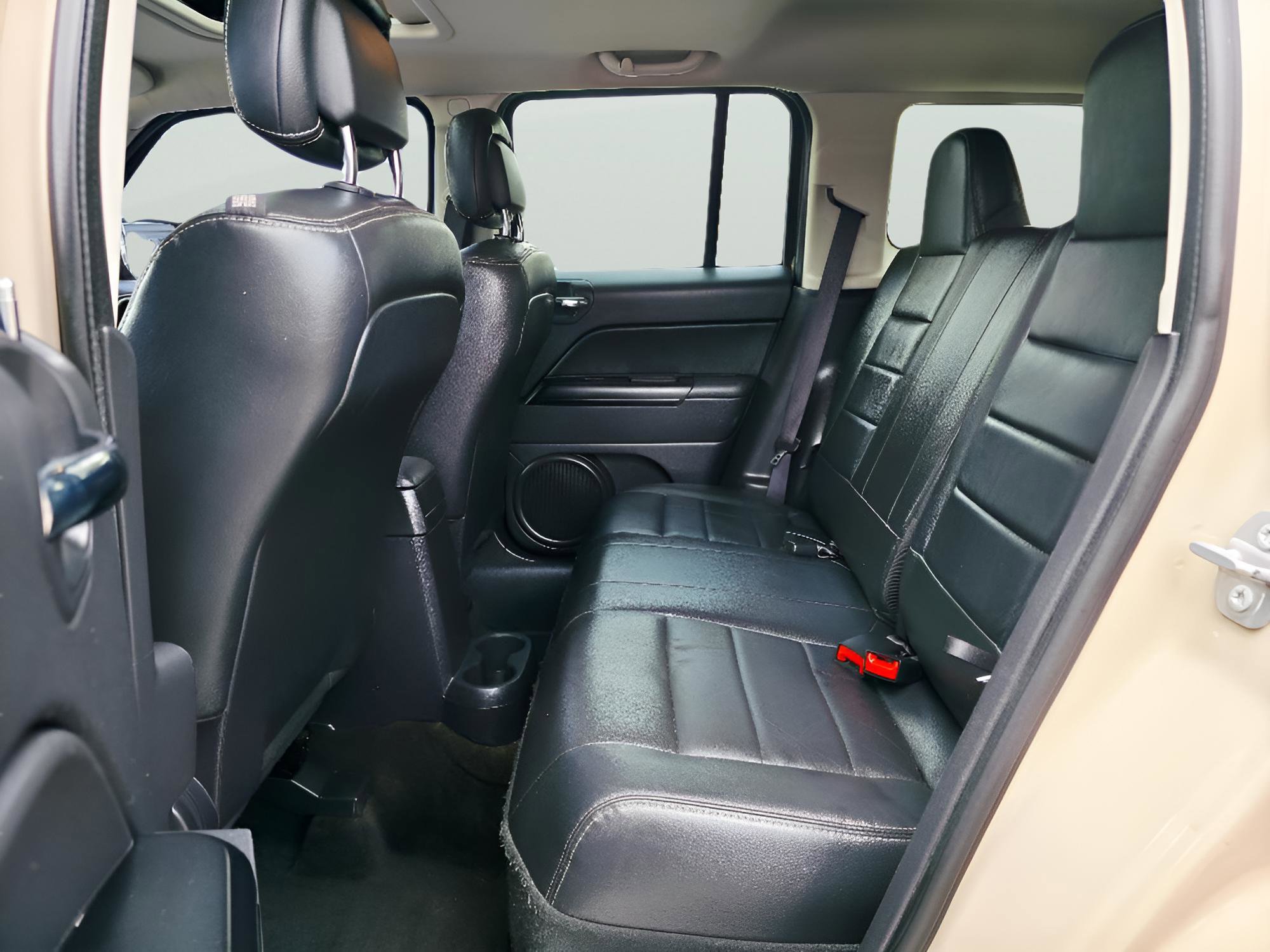 Used 2017 Jeep Patriot High Altitude image 10