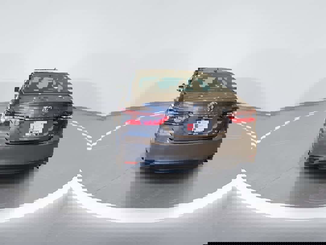 Used 2024 Toyota Camry LE FWD image 7