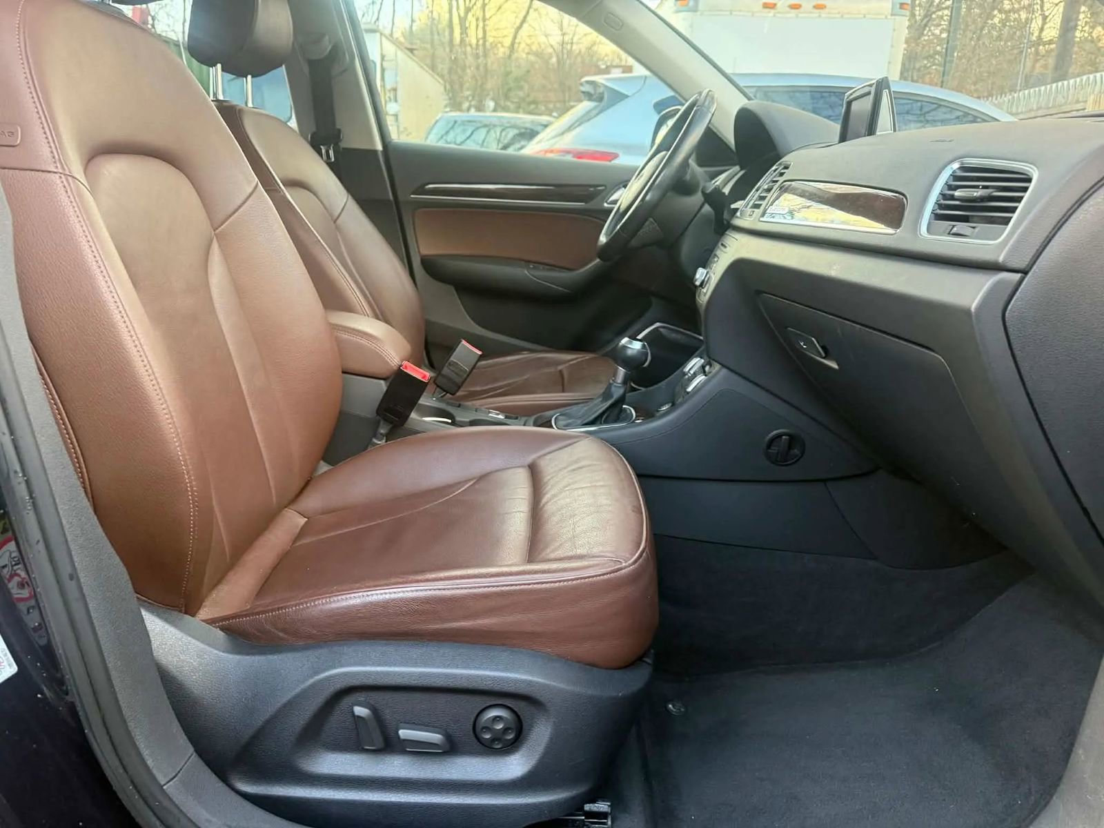 Used 2015 Audi Q3 2.0T Prestige w/ Prestige Package image 9