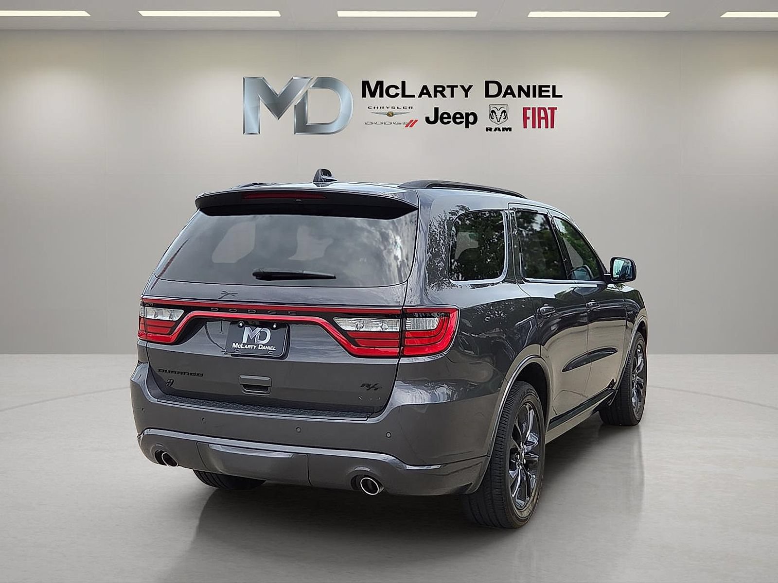 Used 2023 Dodge Durango R/T w/ Blacktop Package AWD/4WD image 5