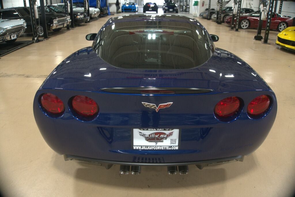 Used 2007 Chevrolet Corvette Coupe w/ Preferred Equipment Group RWD image 4