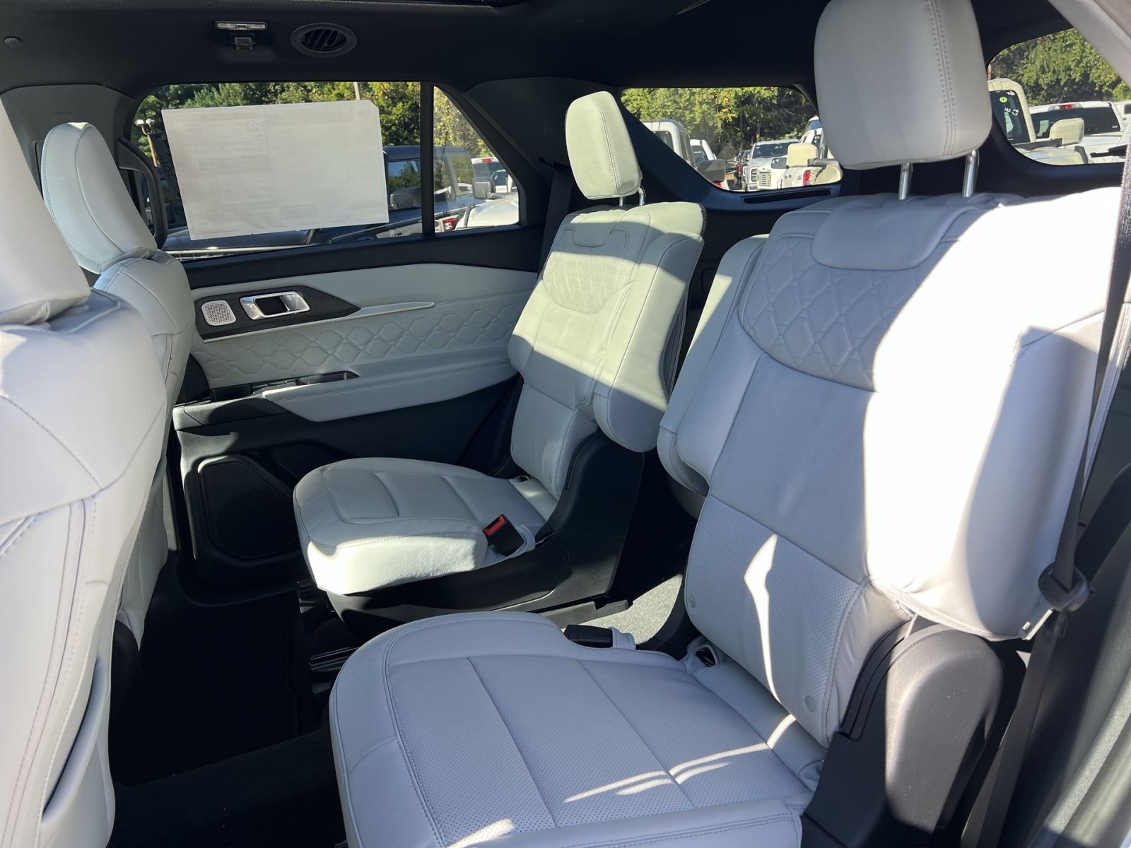New 2027 Ford Explorer Platinum w/ LUX Leather Package AWD/4WD image 25
