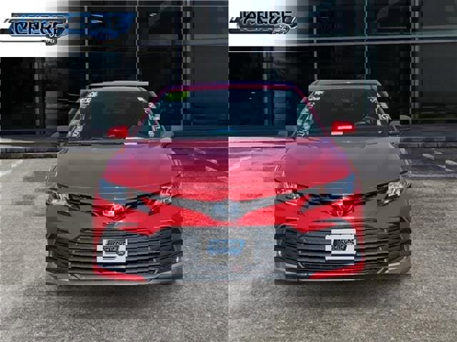 Used 2023 Toyota Camry LE image 8