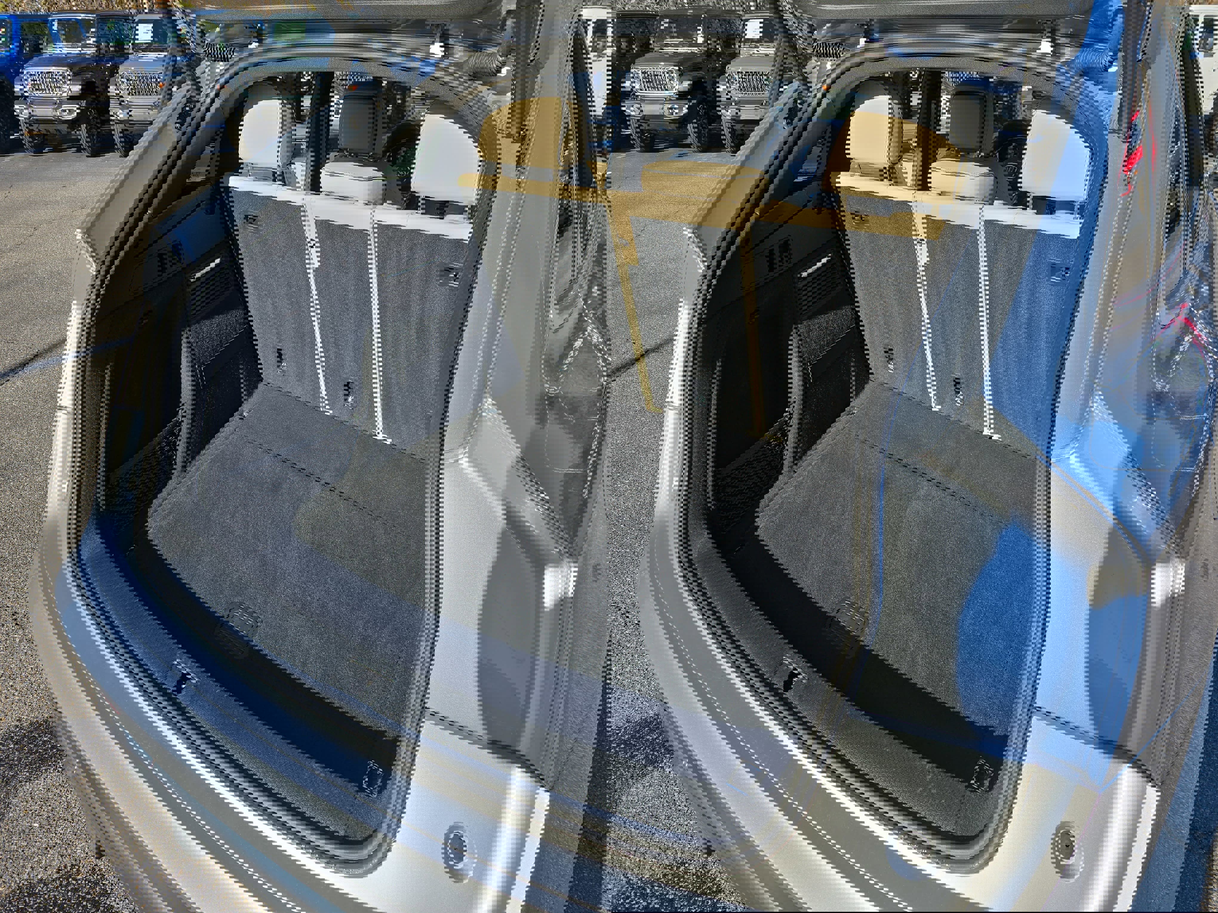 Used 2023 Audi Q5 2.0T Premium Plus w/ Premium Plus Package image 12