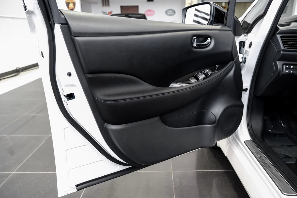 Used 2024 Nissan Leaf SV Plus FWD image 40