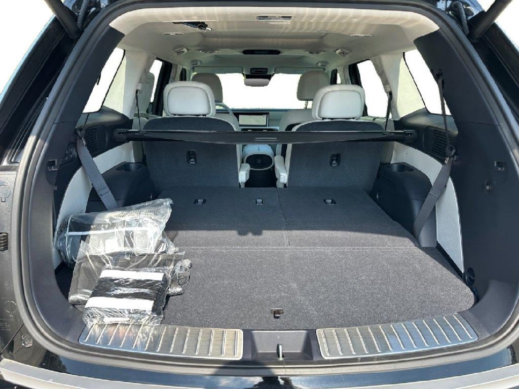 New 2026 Hyundai Palisade Calligraphy FWD image 23