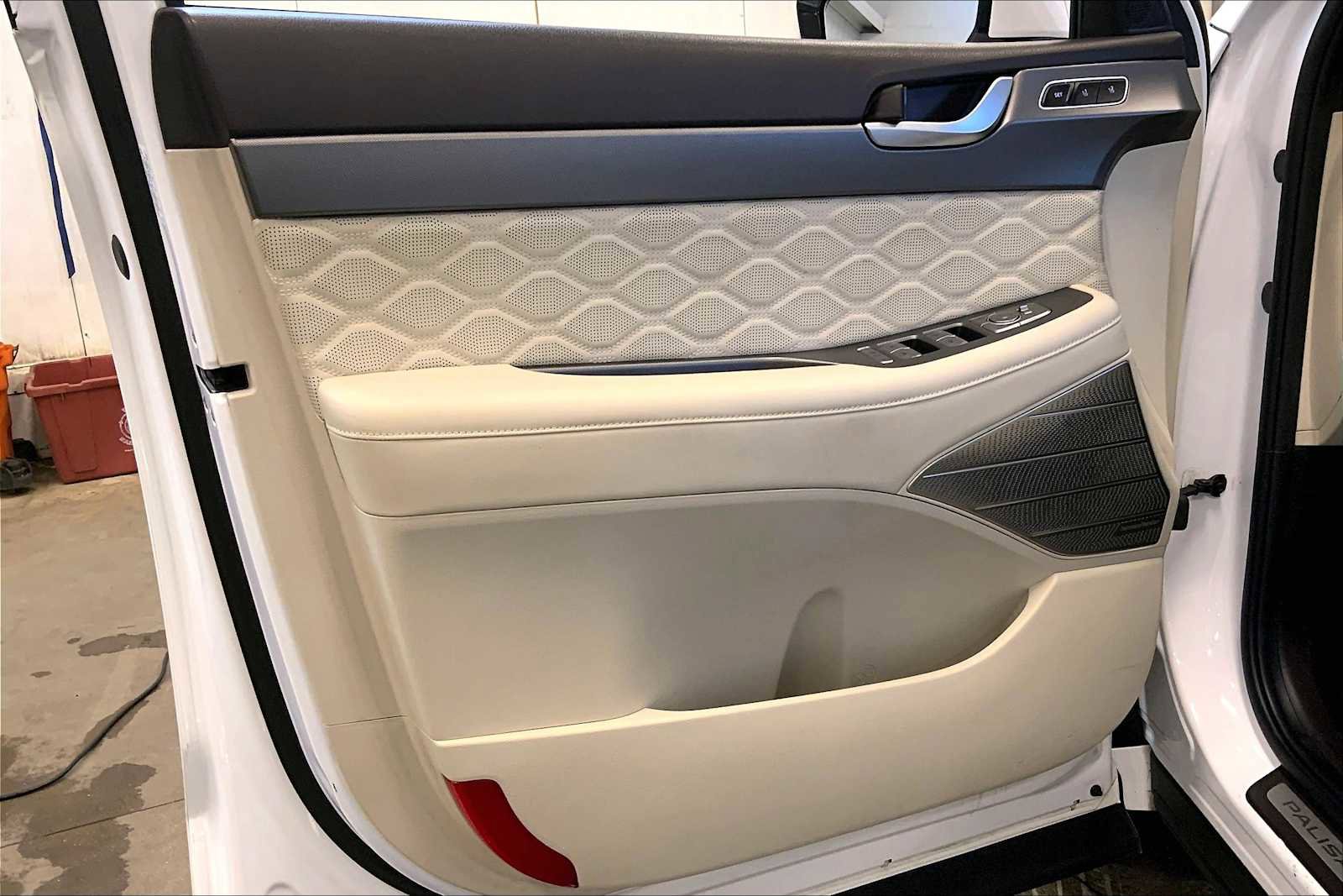 Used 2020 Hyundai Palisade Limited image 23