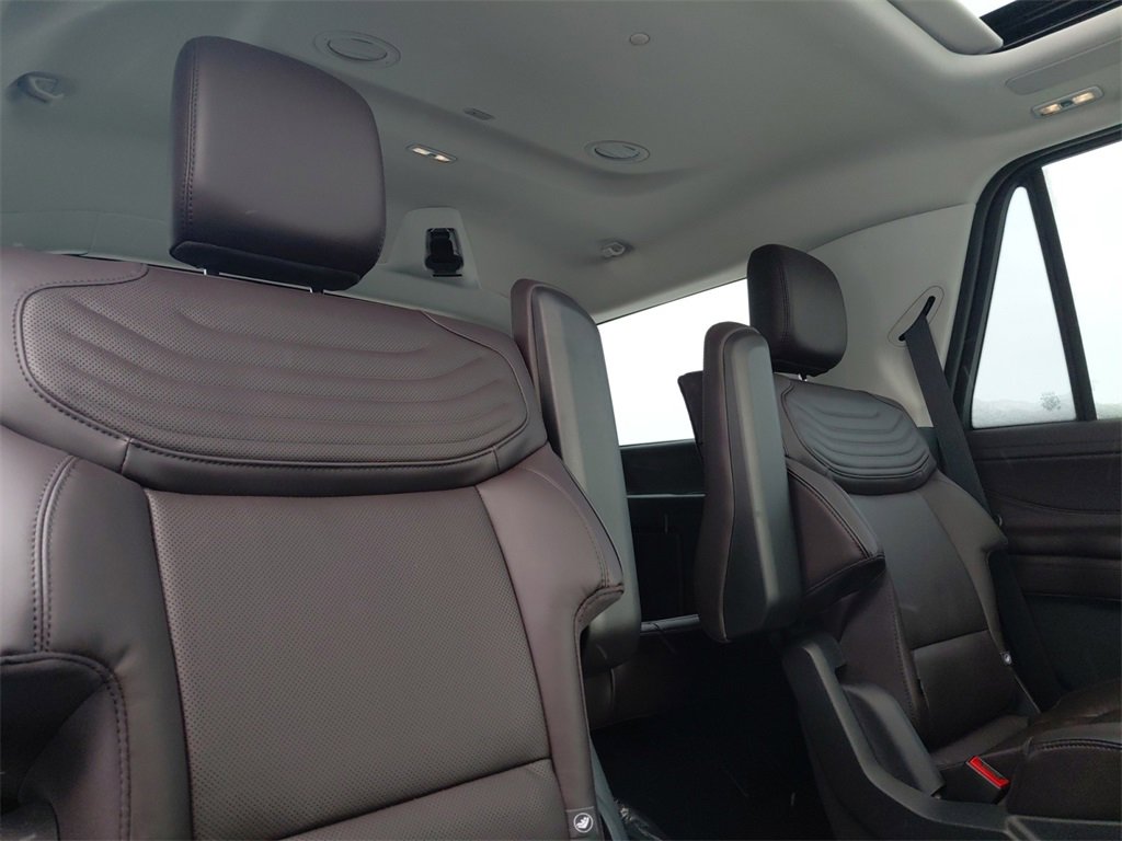 New 2026 Ford Expedition Platinum w/ Platinum Ultimate Package image 18