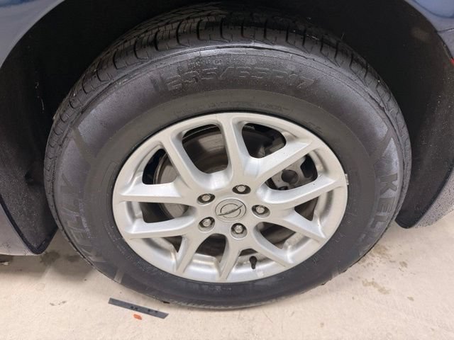 Used 2021 Chrysler Pacifica Touring-L FWD image 6