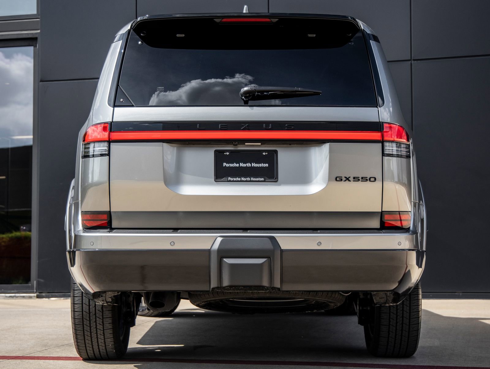 Used 2026 Lexus GX 550 w/ Accessory Package (2T) image 7