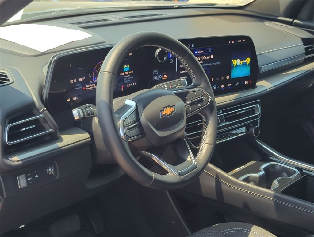 Certified 2025 Chevrolet Traverse LT image 7