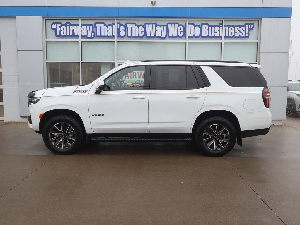 Certified 2022 Chevrolet Tahoe Z71 w/ Luxury Package AWD/4WD image 7