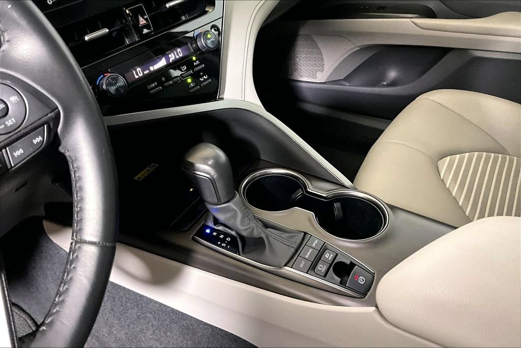 Used 2024 Toyota Camry SE w/ Audio Upgrade Package FWD image 13