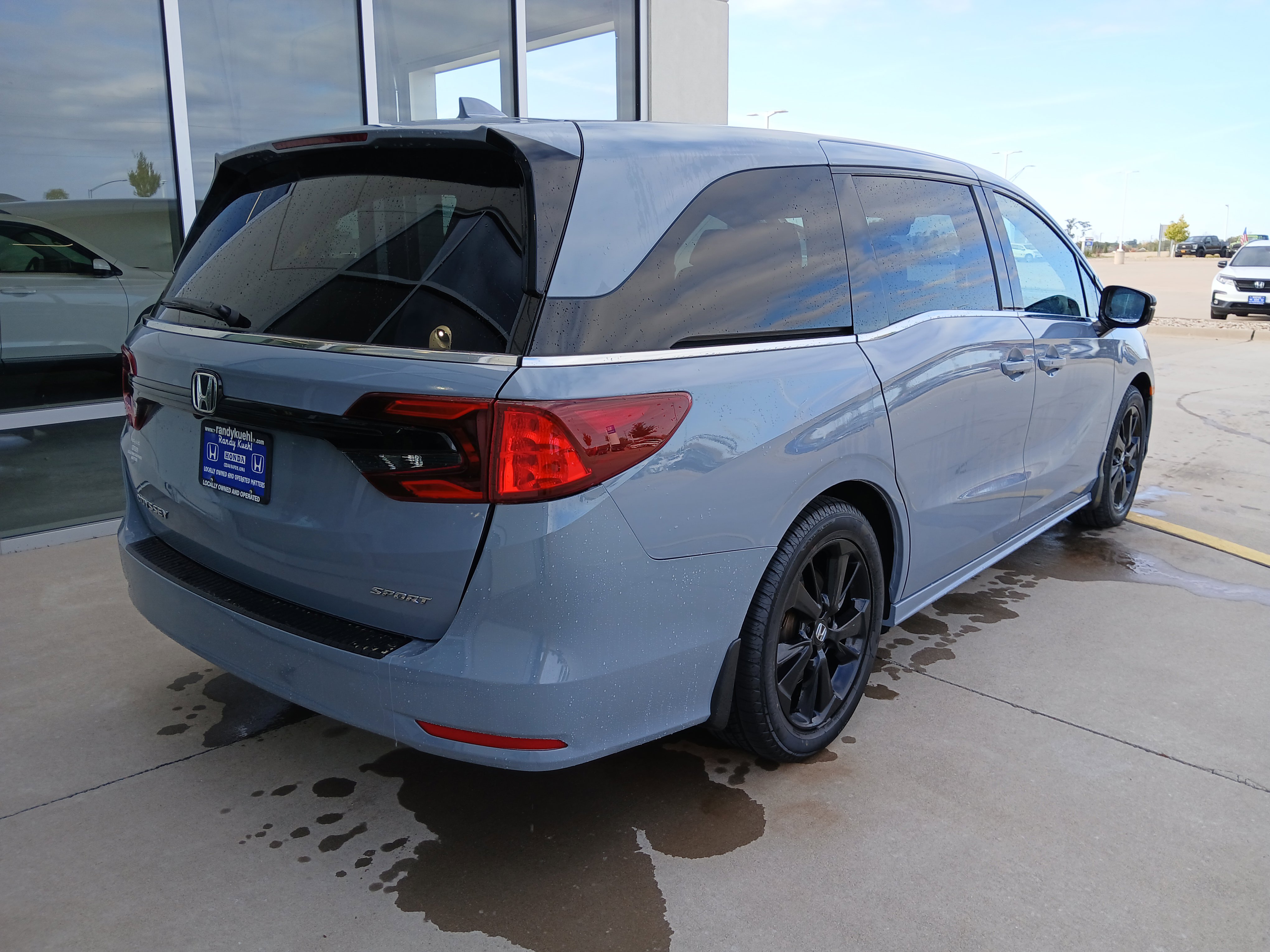 Used 2023 Honda Odyssey Sport image 6