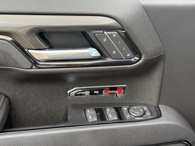 Used 2025 GMC Sierra 1500 AT4 w/ AT4 Premium Package AWD/4WD image 26