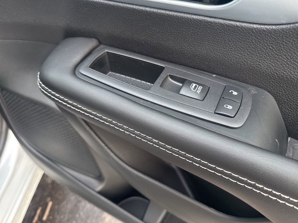 New 2026 Chrysler Pacifica Limited w/ S Appearance Package image 45