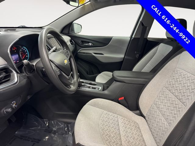 Used 2022 Chevrolet Equinox LS w/ LS Convenience Package image 5