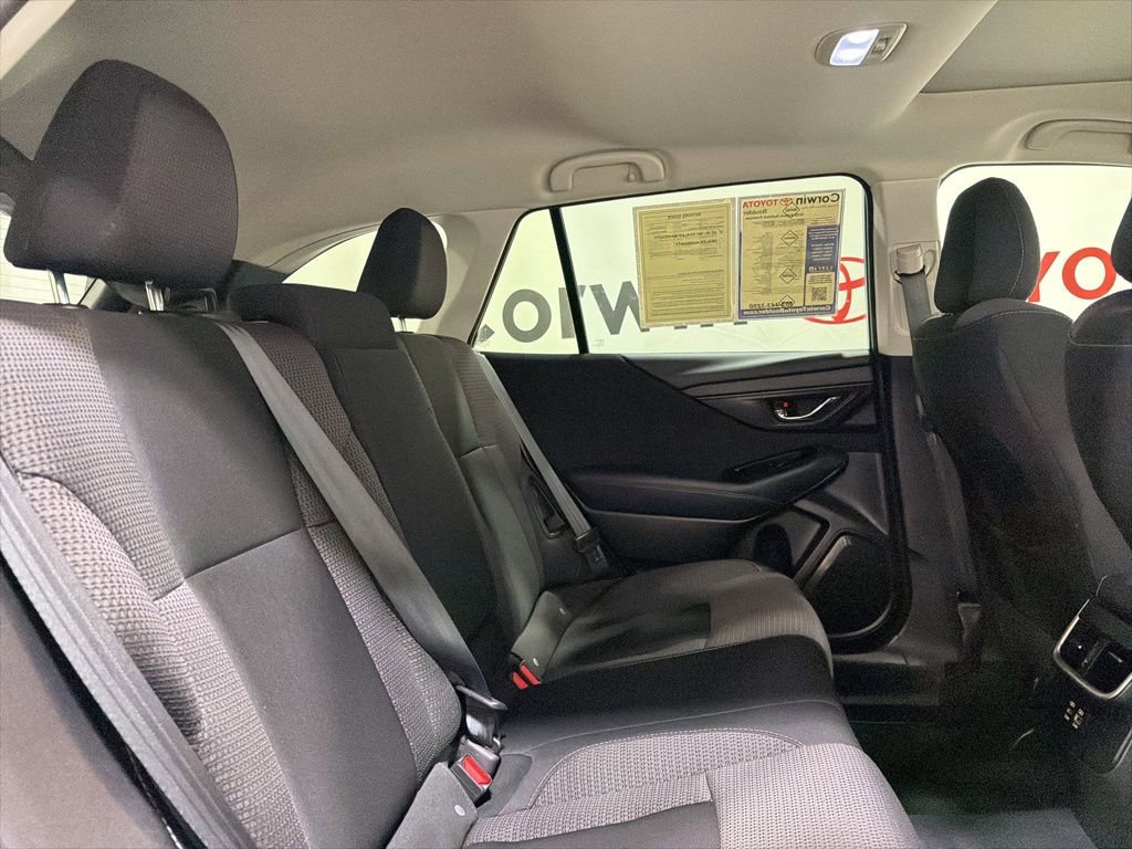 Used 2025 Subaru Outback Premium image 15