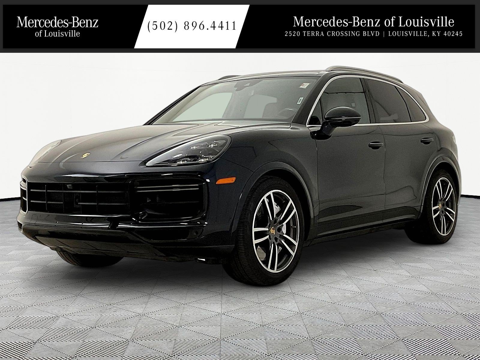 Used 2019 Porsche Cayenne Turbo AWD/4WD image 1