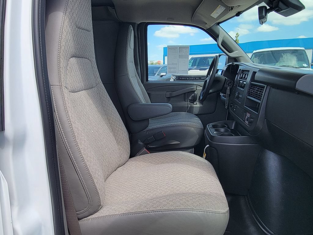 New 2026 Chevrolet Express 3500 Extended w/ Driver Convenience Package RWD image 13