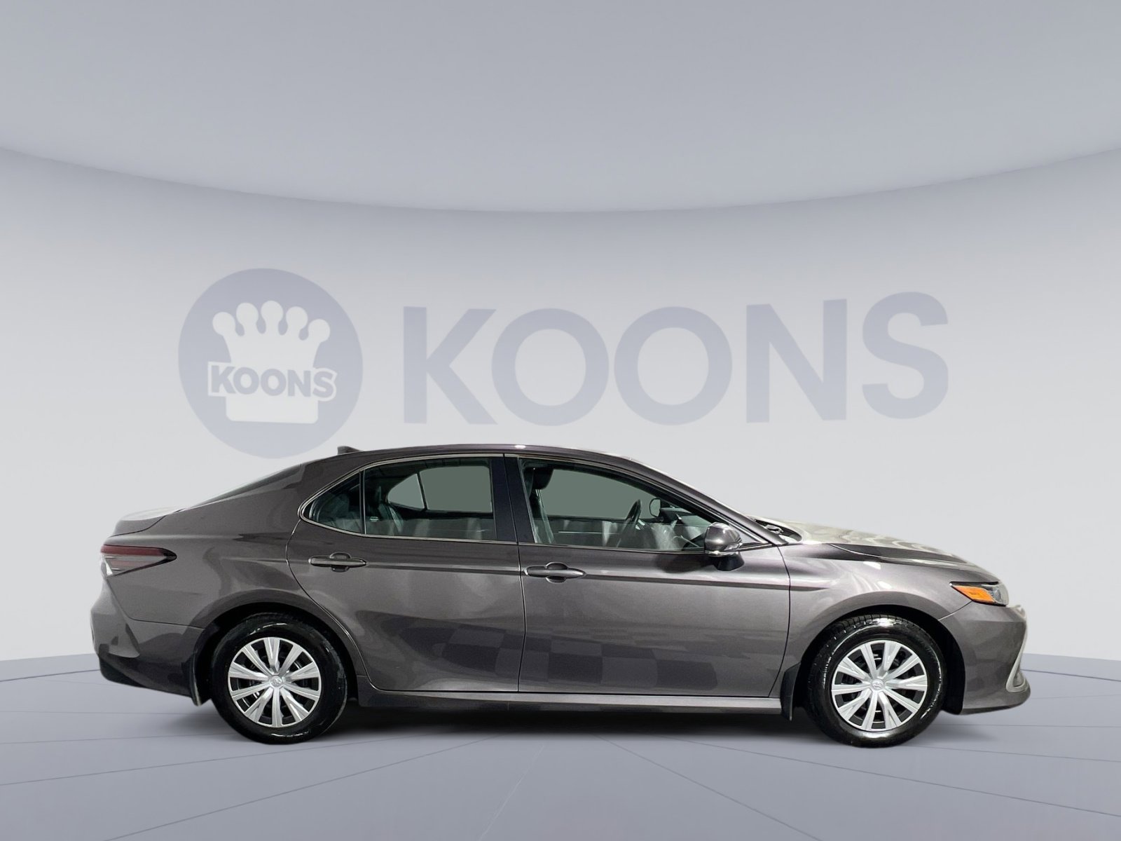Used 2022 Toyota Camry LE image 8
