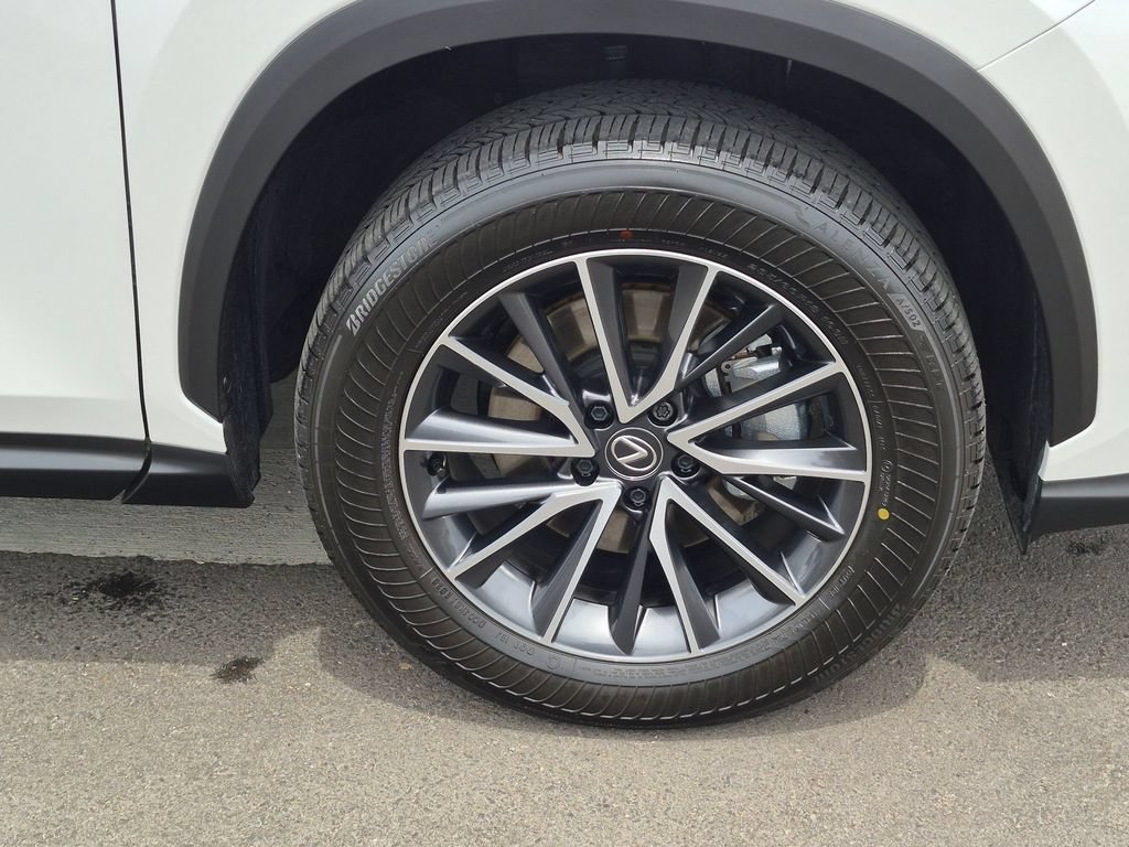 Used 2025 Lexus NX 350h AWD w/ Accessory Package (2T) image 30