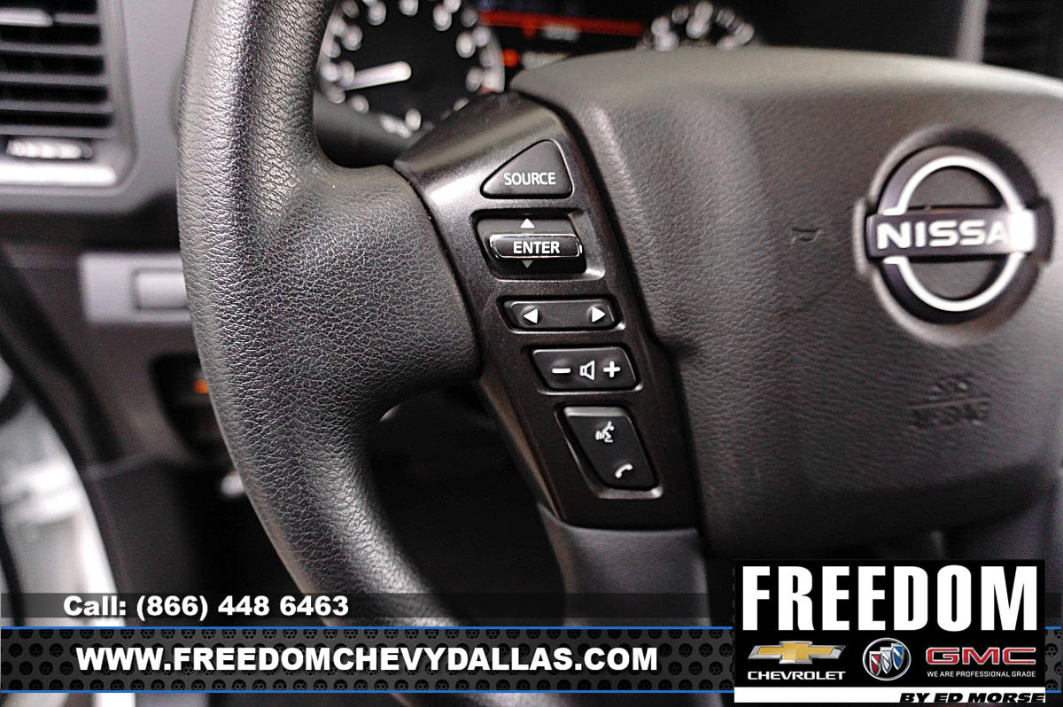 Used 2023 Nissan Frontier SV w/ Midnight Edition Package RWD image 19