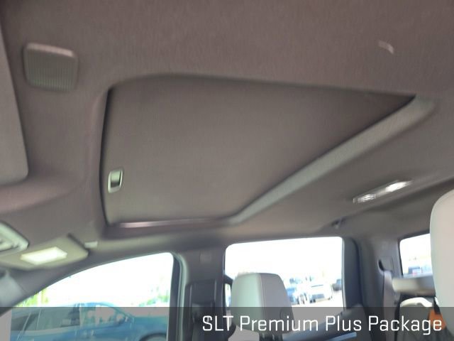Used 2024 GMC Sierra 1500 SLT w/ SLT Premium Plus Package AWD/4WD image 15