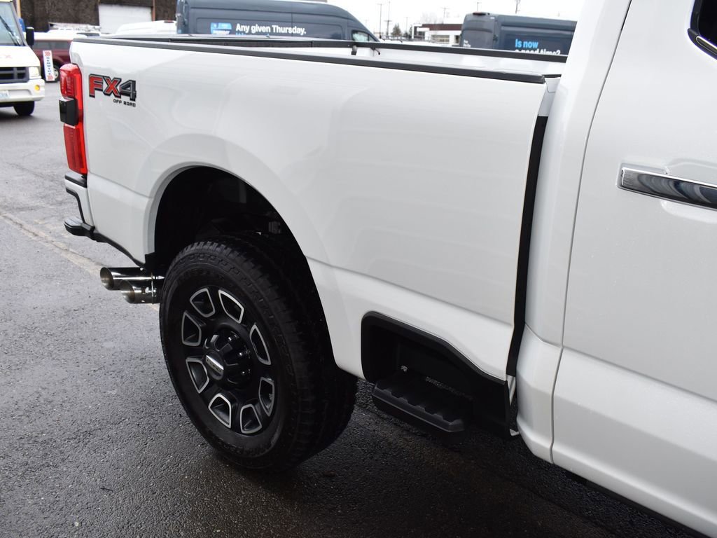 Used 2024 Ford F350 Platinum w/ FX4 Off-Road Package image 50