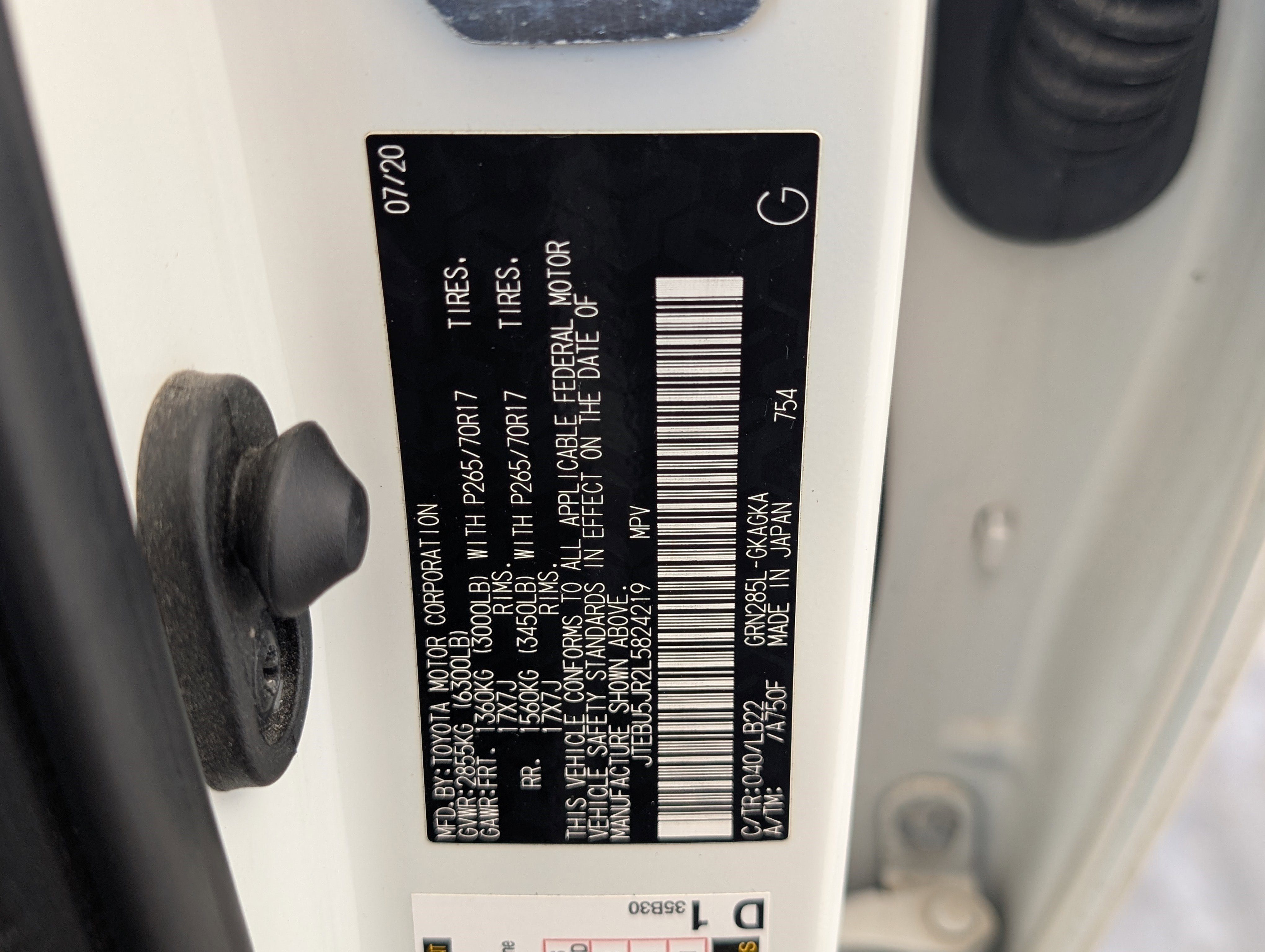 Used 2020 Toyota 4Runner SR5 Premium w/ Moonroof Package image 38