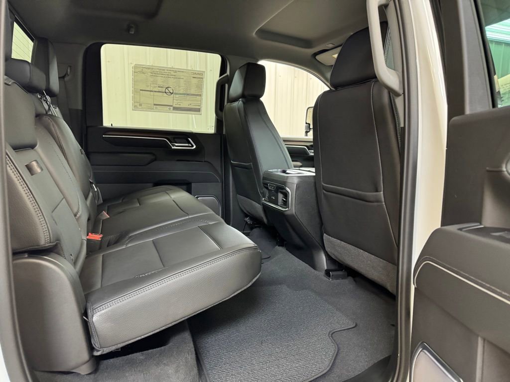 New 2026 GMC Sierra 3500 Denali w/ Technology Package image 25