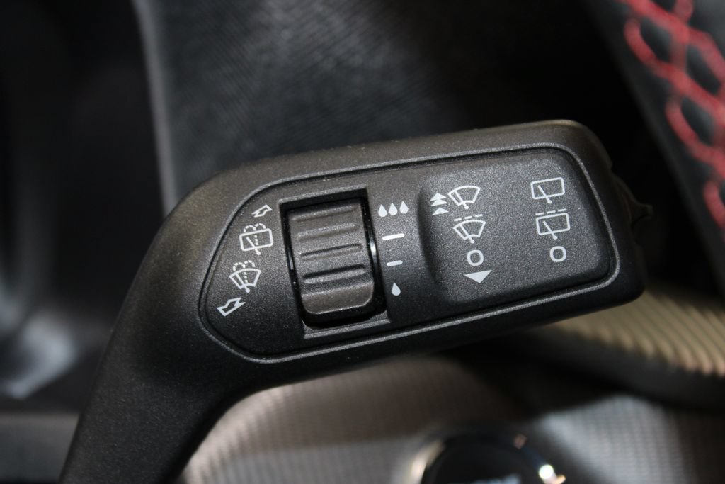 Used 2025 Ford Explorer ST-Line AWD/4WD image 27