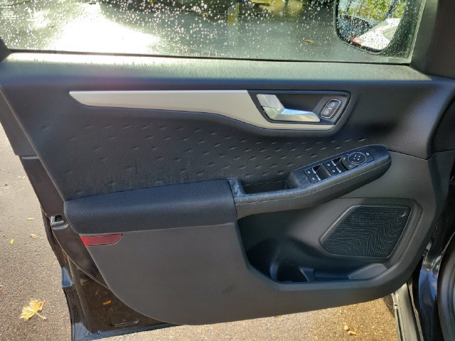 Certified 2020 Ford Escape SE AWD/4WD image 12