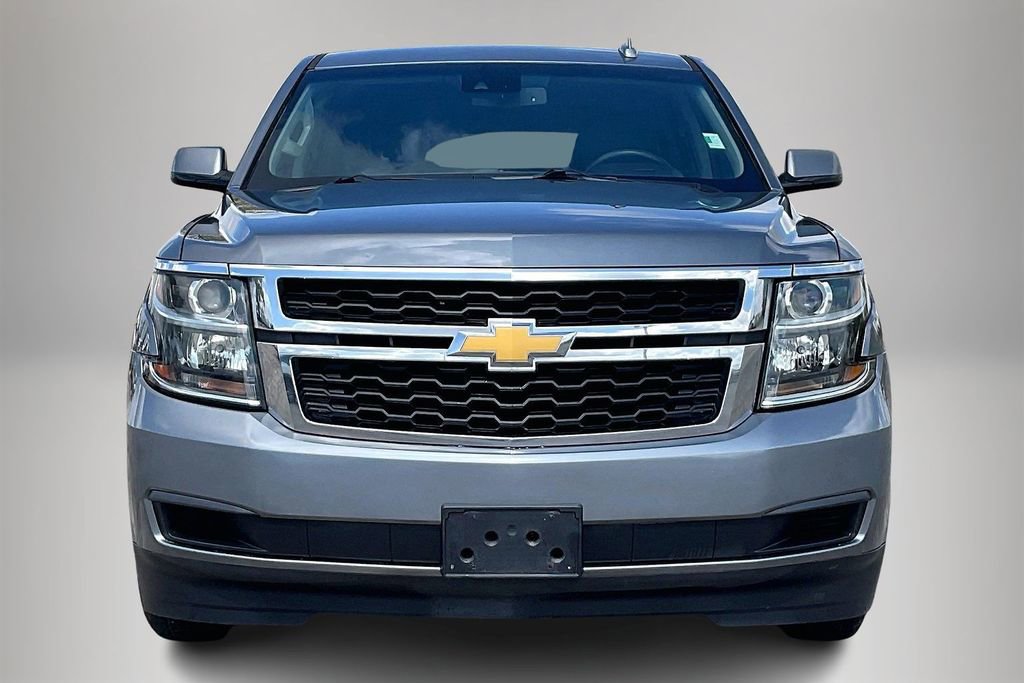 Used 2018 Chevrolet Suburban LT RWD image 3