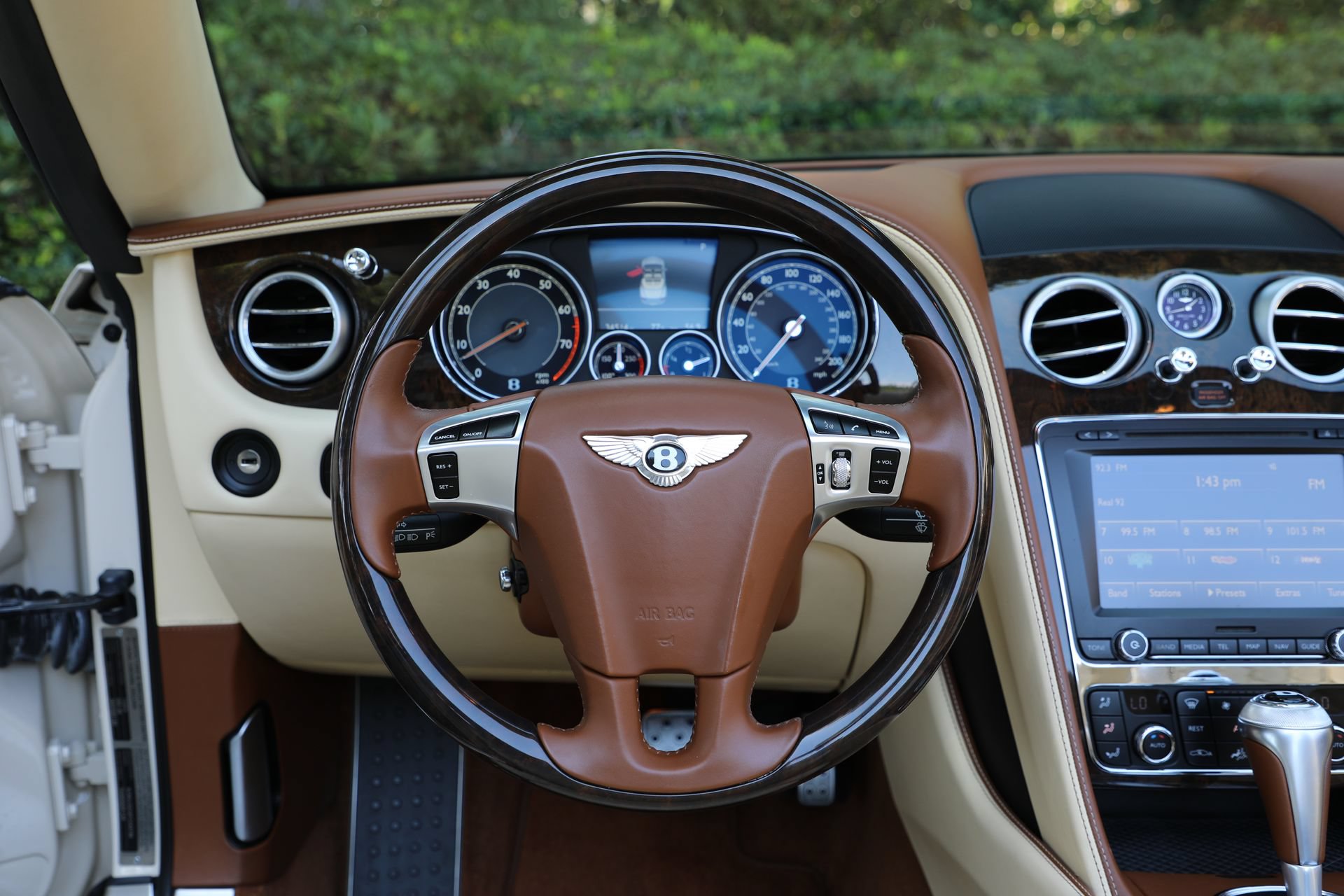 Used 2015 Bentley Continental GT AWD/4WD image 21