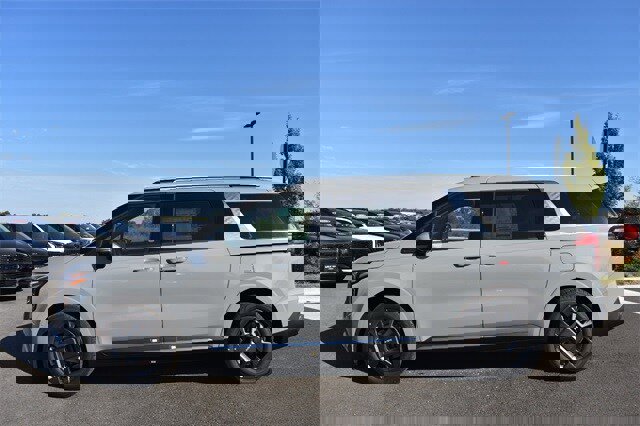 New 2026 Kia Carnival SX image 6