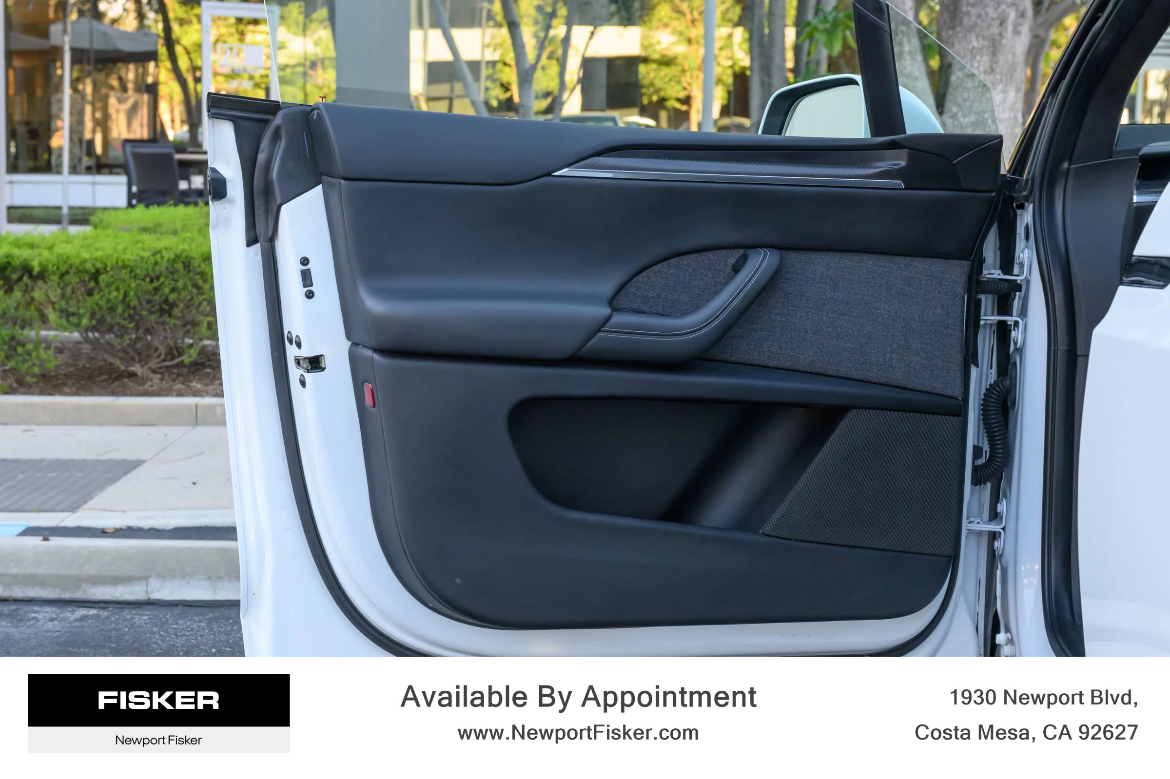 Used 2022 Tesla Model X Plaid image 12