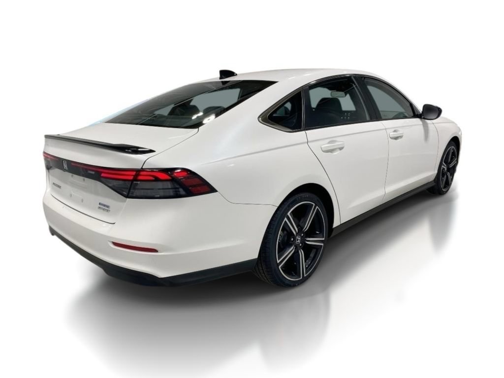 Used 2024 Honda Accord Sport image 7