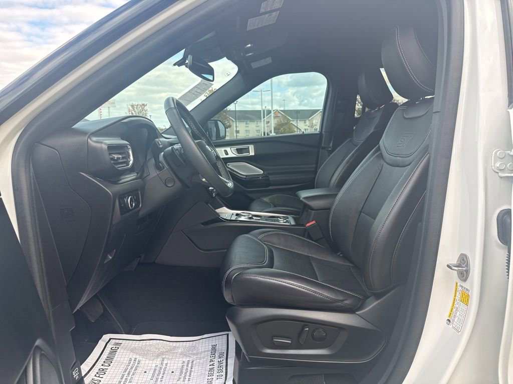 Certified 2024 Ford Explorer ST w/ Equipment Group 401A image 12