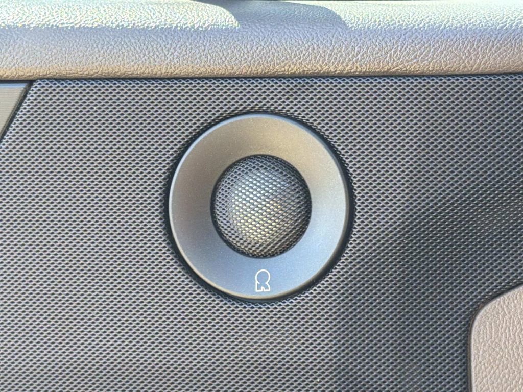 Used 2020 Lincoln Corsair Reserve image 17