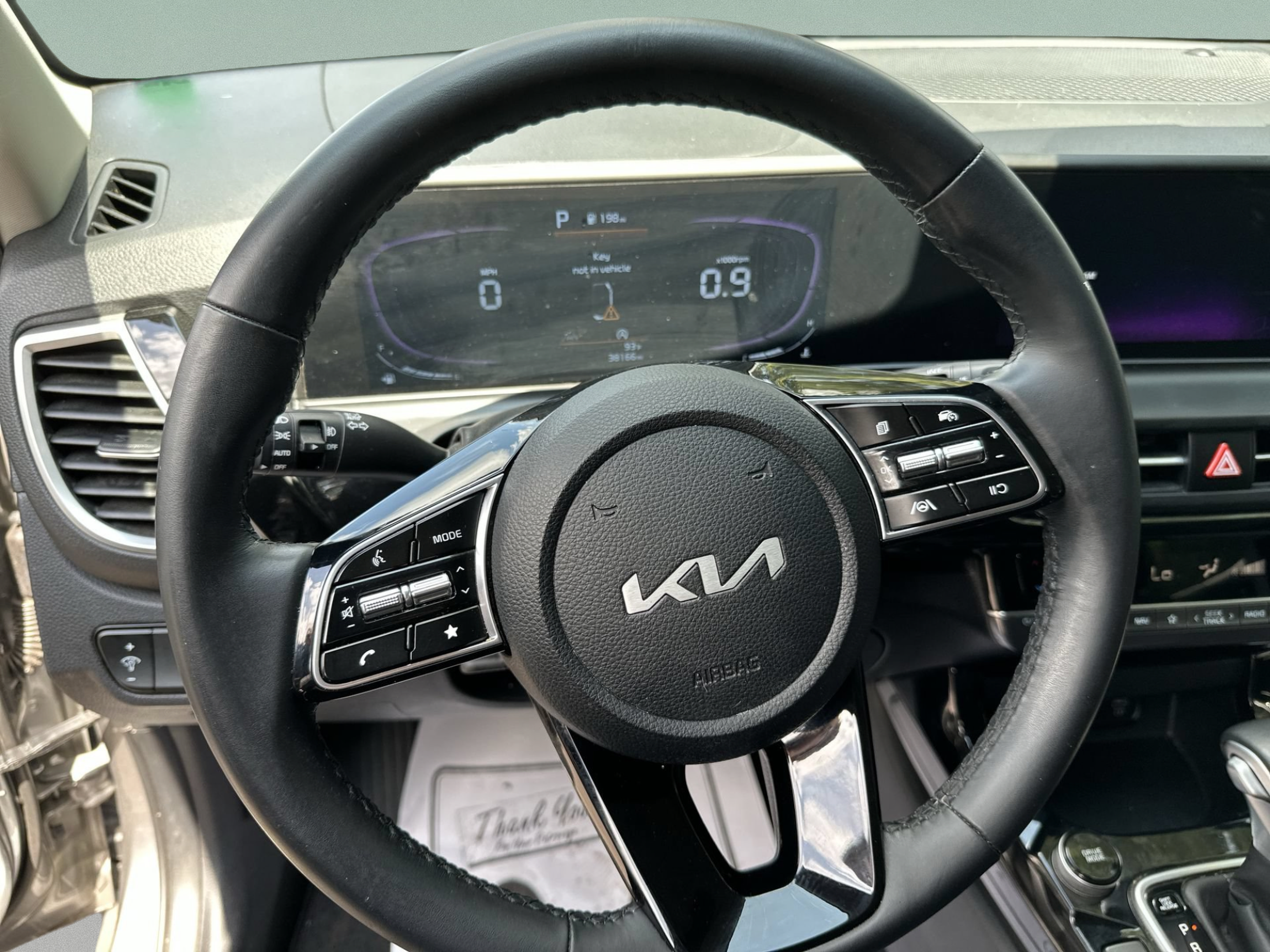 Used 2025 Kia Seltos S FWD image 11
