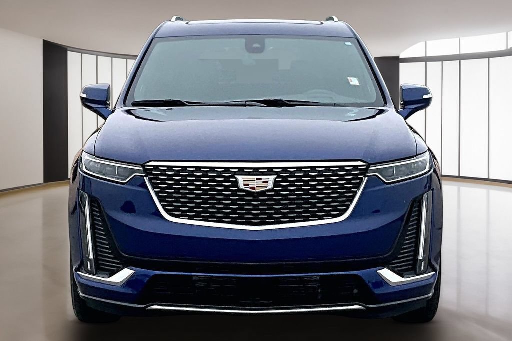 Used 2025 Cadillac XT6 Premium Luxury w/ Platinum Package AWD/4WD image 3