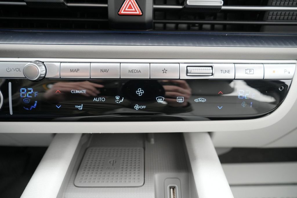 Used 2024 Hyundai Ioniq 6 SEL AWD/4WD image 34